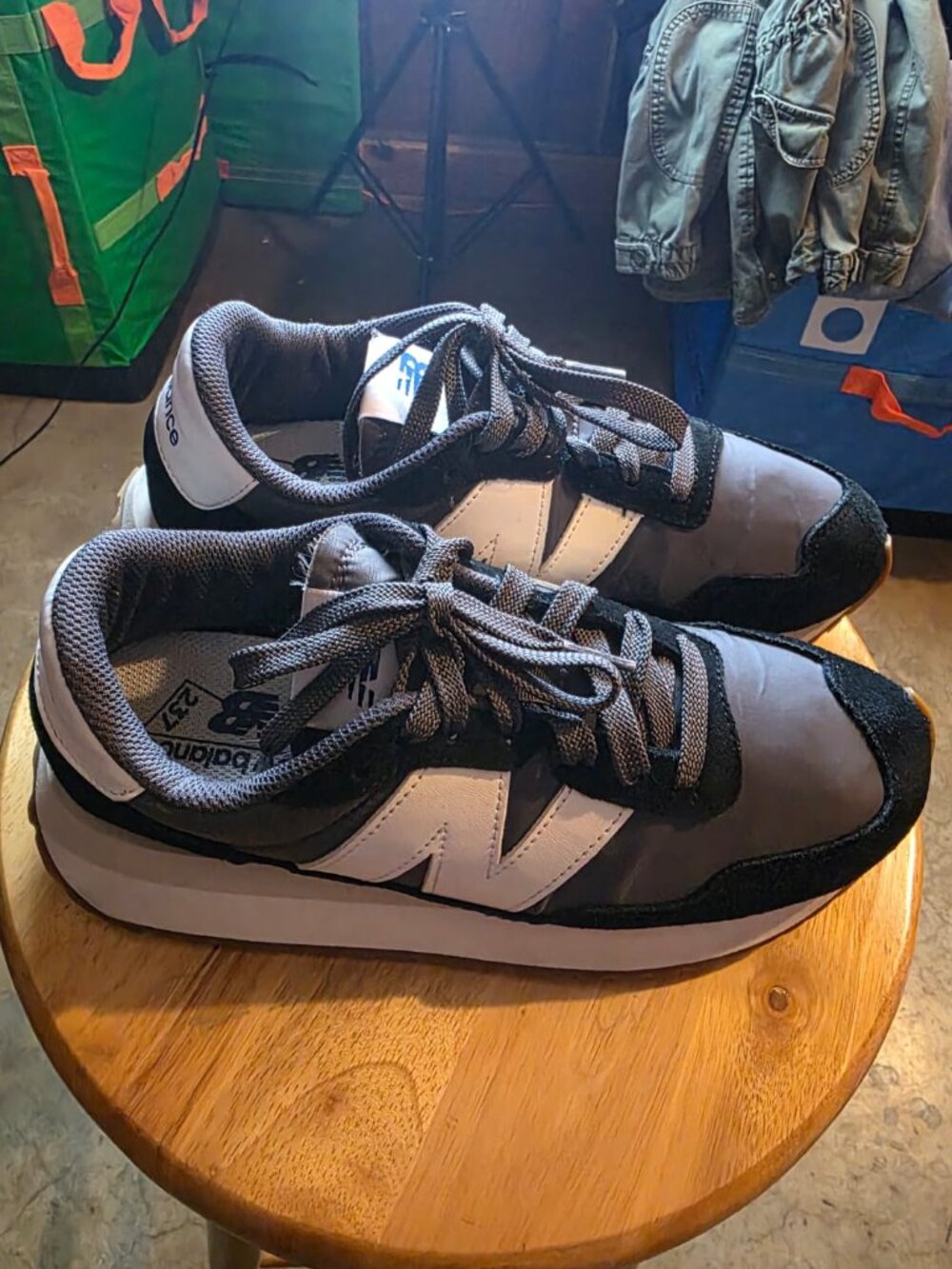 New Balance 237 Women’s Size 7 Retro Running Sneakers Gray Casual Shoes Pre-Owne